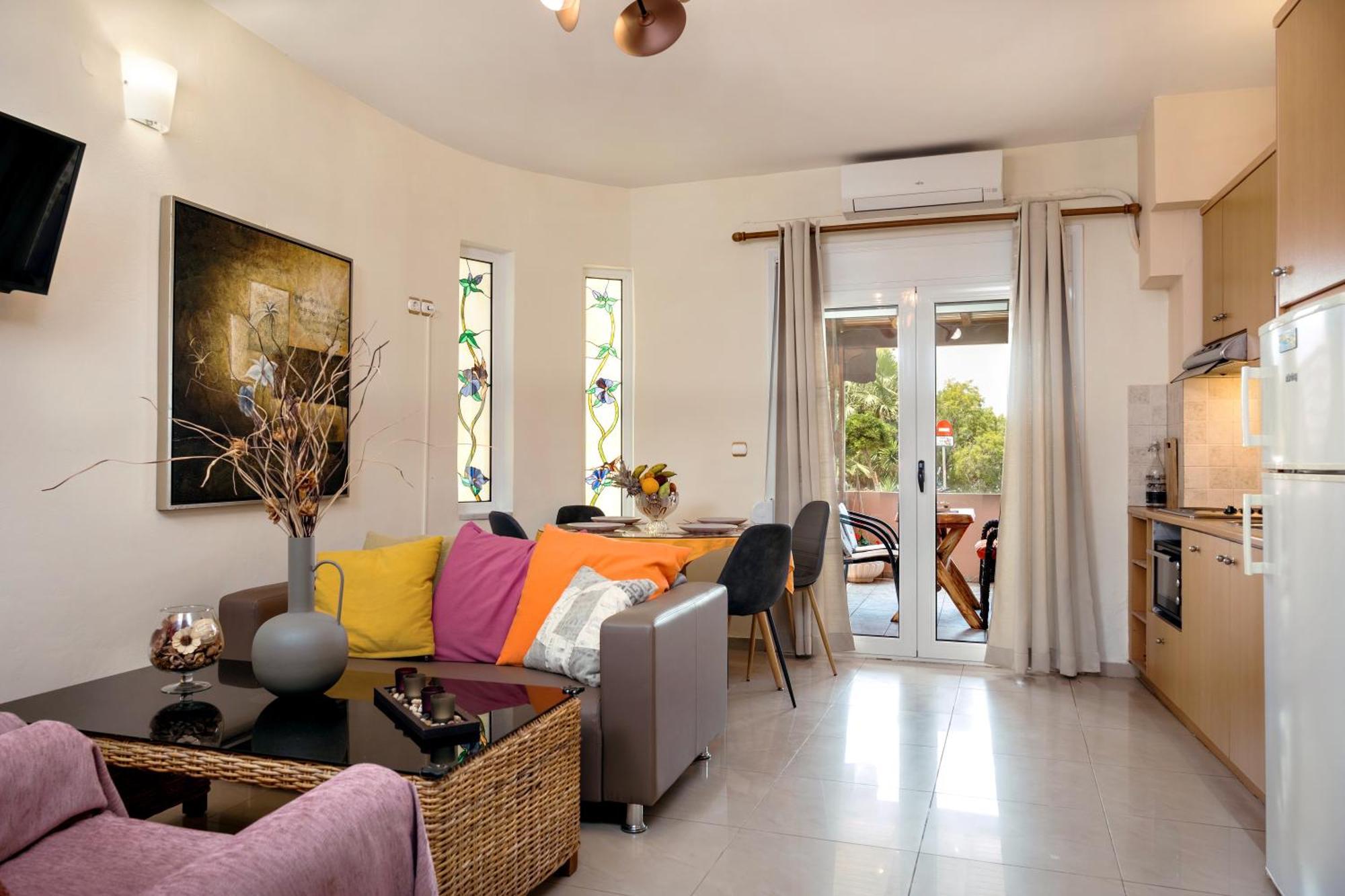 Stam's Paradise Apartment *